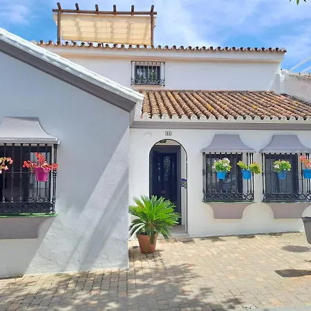 Noctua Rada House 009 Tatil Evi Estepona